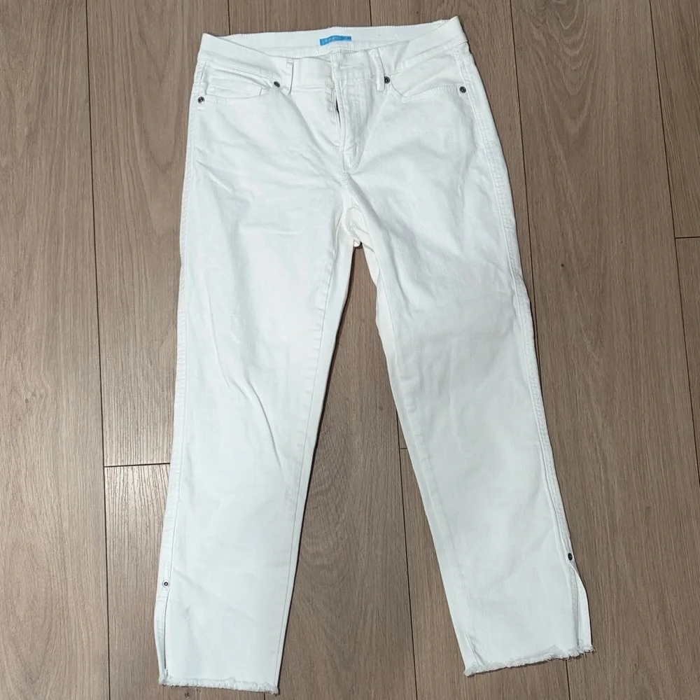J. McLaughlin White Straight Jeans size 4 - Picture 1 of 9
